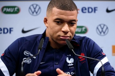 Mbappé chỉ thẳng người sẽ anh bầu cho Quả Bóng Vàng