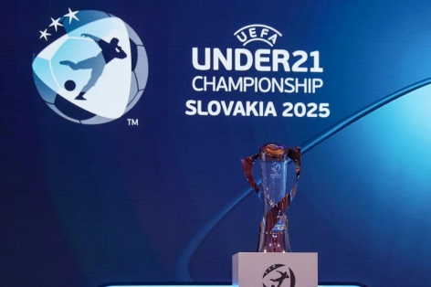 UEFA chính thức áp dụng luật mới cho thủ môn