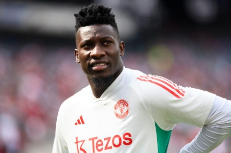 Huyền thoại Van Der Sar bảo vệ Andre Onana