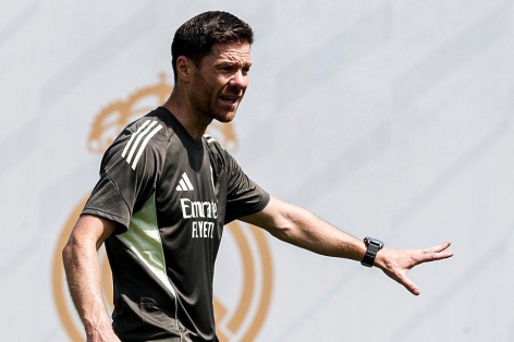 Xabi Alonso lo lắng, thừa nhận một điều trước thềm Club World Cup