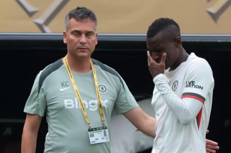 Nicolas Jackson nói gì sau khi trở thành tội đồ của Chelsea?