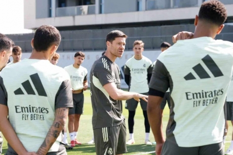 Gạt Bellingham, Alonso xác định 'át chủ bài' sau trận ra mắt Real