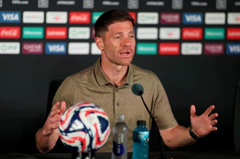 Xabi Alonso chỉ tiên tiền vệ Real Madrid giống Steven Gerrard