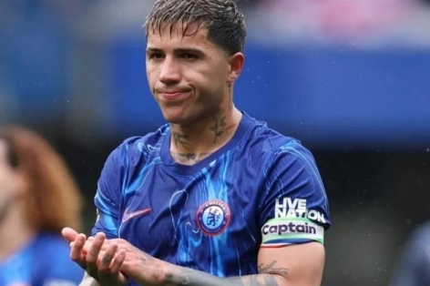 Enzo Fernandez tỏa sáng, tự tin đối đầu đội bóng cũ