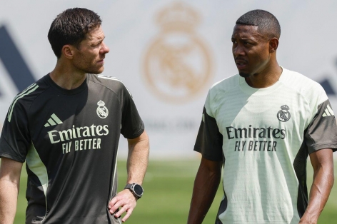 Xabi Alonso nhận tin dữ từ hàng thủ ngay trước mùa giải mới