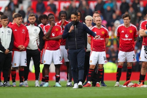Manchester United 'đau đầu' vì chuyện số áo