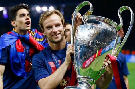 CHÍNH THỨC: Ivan Rakitic tuyên bố giải nghệ
