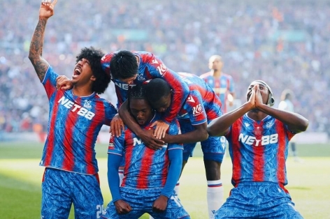 Lyon kháng cáo thành công, Crystal Palace nguy cơ bị loại khỏi Europa League.