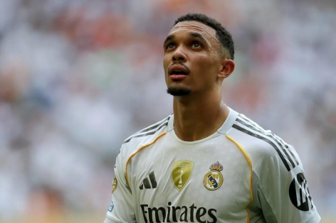 Vì sao Trent Alexander-Arnold vắng mặt trận Real Madrid vs PSG?