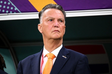 HLV Louis Van Gaal chiến thắng bệnh ung thư ở tuổi 73