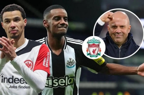 Isak hay Ekitike: Ai xứng đáng là 'sát thủ' mới của Liverpool?