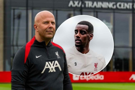 Arne Slot nói gì khi Isak bị chê 'quá đắt'?