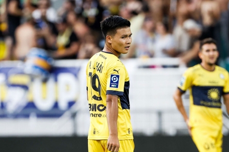 Đang đá AFF Cup, Quang Hải nhận tin buồn từ Pháp
