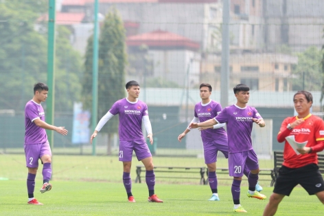 Hai trụ cột hàng thủ của U23 Việt Nam gặp chấn thương trước trận đấu với U20 Hàn Quốc