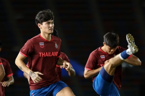 Bị chạm đến lòng tự ái, sếp lớn Campuchia muốn giáo dục lại cầu thủ U22 Thái Lan