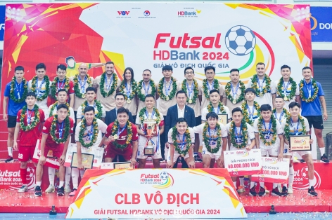 Nâng cúp vô địch, Thái Sơn Nam nhận thêm 'doping' từ VFF