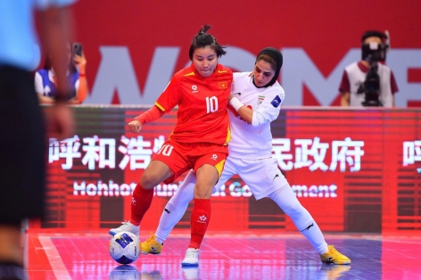 Việt Nam hòa đội hạng 9 FIFA, vào tứ kết với ngôi nhất bảng