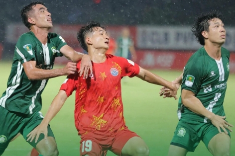 VAR cứu thua, Bình Phước tiến sát vé play-off thăng hạng