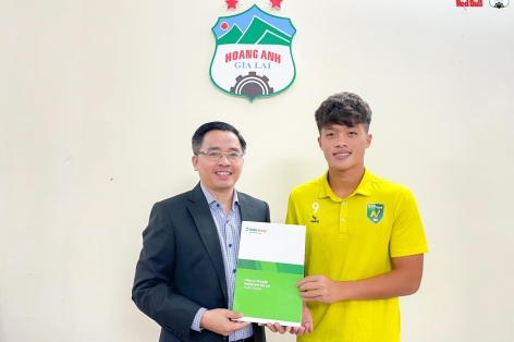 HAGL 'chốt hạ' bản hợp đồng đầu tiên với tuyển thủ U23 Việt Nam