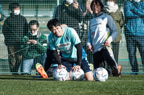 Công Phượng 'gây sốt' trong buổi tập đầu tiên cùng đội bóng Nhật Bản