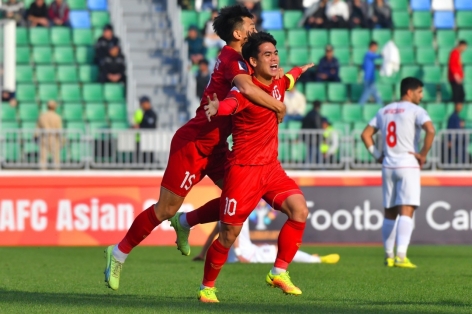 Đội trưởng U20 Việt Nam nhận vinh dự lớn trong sự nghiệp