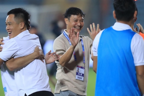 HLV Nam Định nói lời bất ngờ về khả năng vô địch sau trận thắng Hải Phòng