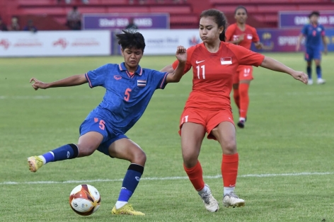Đại thắng 6-0, nữ Thái Lan mở toang cửa vào bán kết SEA Games 32