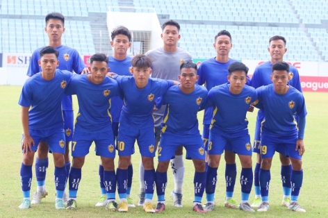 Cầu thủ trẻ Quảng Nam qua đời vì xe chở đội gặp nạn