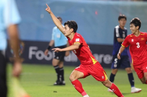 AFC khen hết lời 'hot boy' số 1 U17 Việt Nam sau trận hoà Nhật Bản