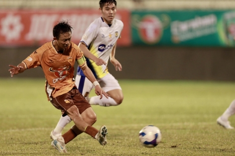 V-League cạnh tranh quyết liệt, lộ diện 13 cầu thủ bị cấm thi đấu vòng 22
