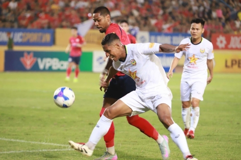 Trực tiếp CAHN 0-0 Hà Tĩnh: Chủ nhà ép sân