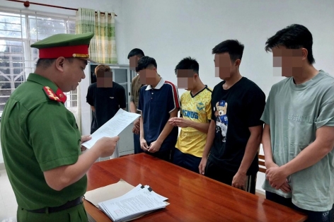 6 cầu thủ Việt Nam lĩnh tổng cộng 38 năm tù vì bán độ