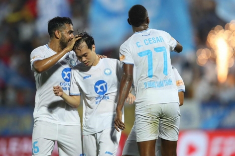 Văn Toàn, Tuấn Anh lập công, Nam Định thắng huỷ diệt 6-1 HAGL