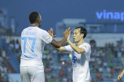 Trực tiếp Nam Định 4-1 HAGL: Vỡ trận