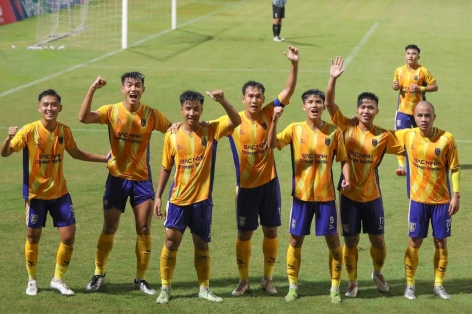 Vừa chia tay cựu HLV U23 Việt Nam, đại gia hạng Nhì thắng đậm 4-1