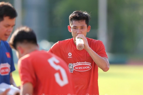 Video: ĐT Việt Nam luyện tập hừng hực, quyết đánh bại Malaysia ngay ở Bukit Jalil