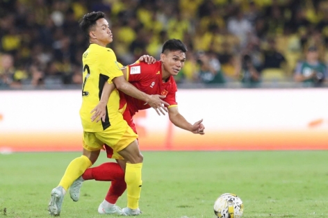 Hậu vệ ĐT Việt Nam bị treo giò ngay sau Asian Cup