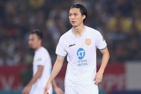 Tuấn Anh không còn ngượng ngùng trong ngày Nam Định vô địch V-League