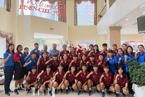 U19 Việt Nam nhận 'doping tinh thần' trước giờ đấu Thái Lan ở chung kết