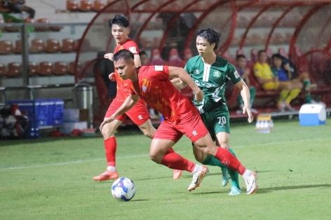 Nghẹt thở đua vé play-off thăng hạng: Đội của Công Phượng làm nên lịch sử?