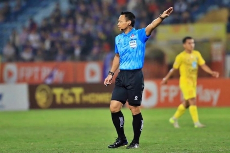 Kịch tính tấm vé xuống hạng V-League: Trọng tài FIFA làm nhiệm vụ