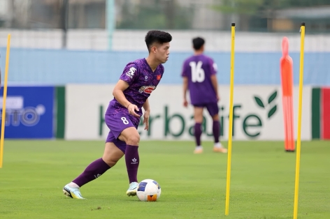 HLV Kim Sang Sik gọi thêm 1 cầu thủ lên U23 Việt Nam