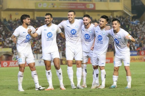Nam Định đá 3 trận trên sân nhà ở Shopee Cup