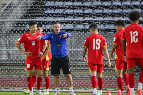 Chuyên gia Pháp: 'Bóng đá Việt Nam muốn phát triển ở thế giới, cần...'