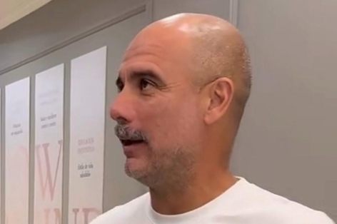 Pep Guardiola gây bất ngờ với diện mạo mới