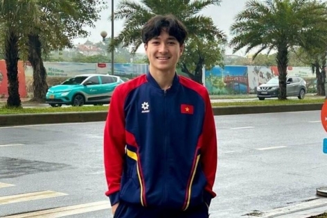Việt kiều Hà Lan bất ngờ về nước khoác áo CLB Hải Phòng