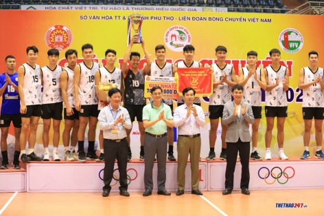 Trao thưởng cá nhân và đồng đội giải bóng chuyền Cúp Hùng Vương 2023