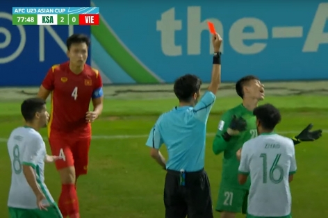 Trọng tài bắt trận U23 Việt Nam gặp 'chuyện khó đỡ'