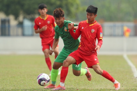 Thành viên của đội bóng Việt Nam nhận án phạt nặng