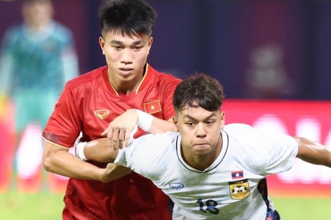 CĐV Lào phản ứng bất ngờ sau trận thua U22 Việt Nam